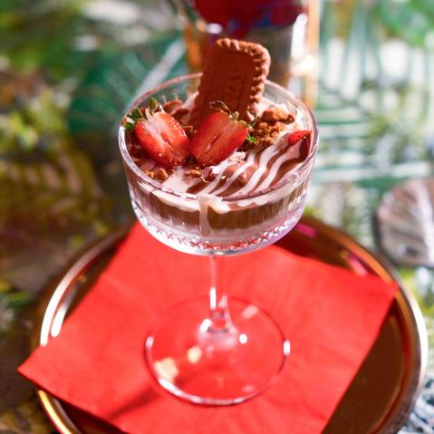 Lotus a belle strawberry